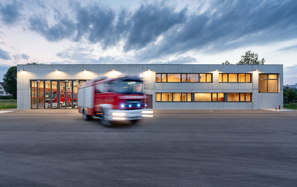 gaus architekten (c)michael renner feuerwehrhaus bad boll 21 v3